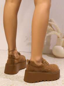 女士时尚厚底运动鞋，休闲系带增高滑板鞋，百搭又时尚