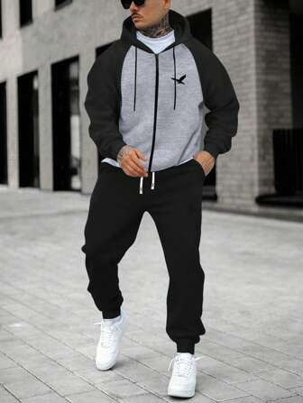 2 件套男士休闲图案印花拉链连帽衫夹克和抽绳腰裤套装，适合户外、春秋季