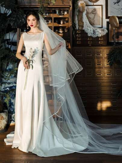 Women's Double-Layer Wedding Veil, 3 Meters Long Trailing, White Satin Faced Hem, Classic Minimalist Church Photo Accessory