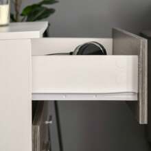 HOMCOM 現代四抽屜臥室櫃，鋁製把手，木質框架，76x35x72厘米 - 灰色 - 查看 9