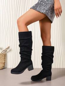 2025 年秋冬女式厚底粗跟圆头仿麂皮中筒靴 - 坡跟及膝靴，百搭，可搭配紧身裤、休闲裤、紧身裤、连衣裙、短裤、日常和节日服装、情人节、正式派对、优雅、舒适、户外、防滑、百搭、黑色、一脚蹬 - 黑色 - 查看 4