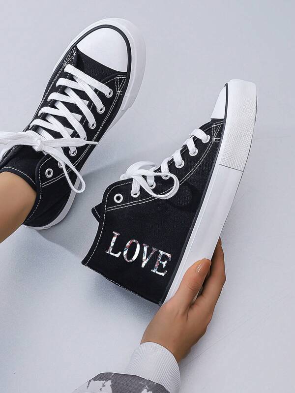 Women's Creative Paisley Flower & Love Graphic Mid-Top Canvas Sneakers, Minimalist Style, Black Canvas Material, Casual Everyday Wear