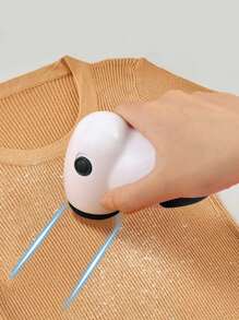Mini tragbarer elektrischer Stoffentferner, Stoffentpiller, Fusselentferner, Knopftrimmer, Pullover-Rasierer für Kleidung, Bettwäsche, Möbel, Teppiche, Sofas, Reinigungszubehör - benötigt 2 AA-Batterien (nicht enthalten)