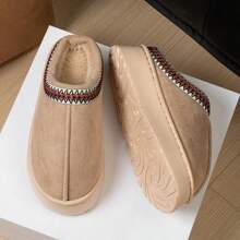 Winter Woman Slippers Plush Interior Anti Slip Sole Thick Bottom Embroider Fashion  Warm Slippers Use Indoor Outdoor