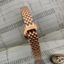 Tissot Mișcare cu quartz, 30 m, rezistent la apă, ceas elvețian pentru femei, cadran alb de 19,5 mm, carcasă din oțel, curea din oțel inoxidabil T140.009.33.111.00