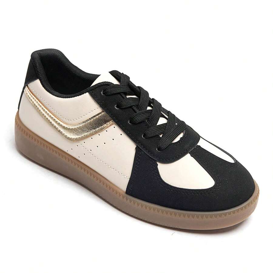 Tenis con detalles metálicos en plata y suela de goma - Negro - Ver 1