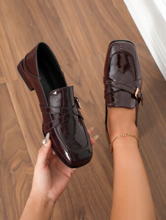 2025新款咖啡色低跟通勤女鞋，百搭实用，适合返校季，英伦风真皮鞋，春秋季工作鞋。