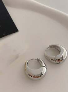 1 pereche de cercei cu cerc din metal, geometrici, minimalisti, în formă ovală, la modă și versatili