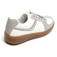 Zapatillas con detalle plateado metálico y suela de goma - Blanco - Ver 6