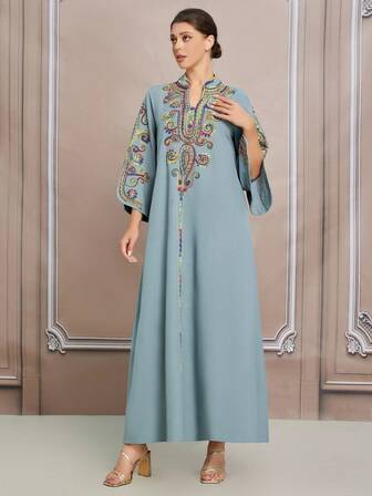 Plus Size Embroidered Robe With Split Sleeves, Elegant Caftan Gown With Colorful Cord Embroidery, Special Occasion Traditional Dress, Dubai, Turkey, Abaya BC4601 (Custom-Made)