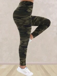 Plus Size Women Camouflage Print Soft & Stretchy Capri Leggings, Casual For Sports, Fitness, Running, Yoga, Daily Wear, Gray Green