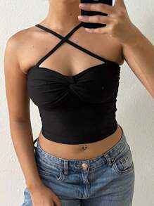 Cropped Nózinho com Bojo e Alça Cruzada - Preto - Visão 3