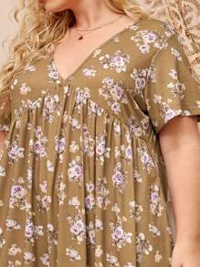 Camisola de Dormir Plus Size Feminina com Decote em V, Manga Curta, Floral Miúdo, Renda Europeia e Americana, Verão