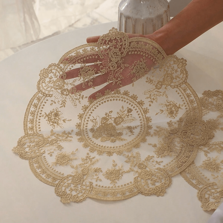 1pc Lace Hollow-Out Embroidery Table Placemat Vintage Floral DIY Decoration For Home Kitchen Dining Decoration Photography Props Best Gifts Decoration Birthday Graduation E-I-D