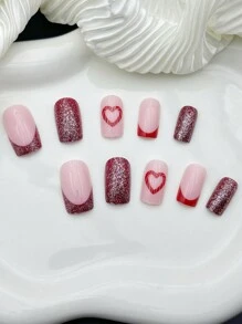24 pièces/set d'ongles carrés courts pour la Saint-Valentin, brillants, doux, avec des paillettes d'amour, une manucure pressée. + 1 pièce de gel gelée + 1 pièce de lime à ongles. Décorez vos ongles et rehaussez votre design élégant et délicat. Réutilisable, convient pour la vie quotidienne et les fêtes des femmes. Cadeau idéal pour les femmes.