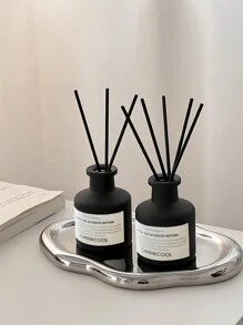 Set da 5 pezzi, kit di aromaterapia contenente un diffusore di aromaterapia e quattro bastoncini per diffusore, con estratti vegetali naturali, olio essenziale di aromaterapia per la casa, aromaterapia senza fiamme per uso domestico interno, aromaterapia a lunga durata, set di oli essenziali per aromaterapia floreale per camera da letto e bagno, deodorante per ambienti