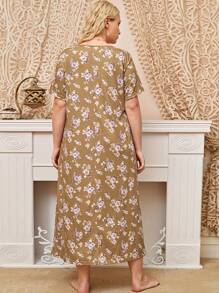 Camisola de Dormir Plus Size Feminina com Decote em V, Manga Curta, Floral Miúdo, Renda Europeia e Americana, Verão