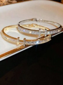 1pc Exquisite Four-Leaf Flower Cubic Zirconia Inlaid Bracelet, Fashionable Jewelry Accessory For Women, Perfect For Everyday Elegance And Party Charm, An Ideal Gift - Four-petal Flower Bracelet - View 4