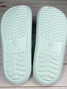 Sandalias de mujer talla grande, nuevas de moda para verano 2025, con un diseño ligero y patrones de hamburguesa y helado de dibujos animados desmontables, zuecos de jardín transpirables, chanclas de playa ajustables (el talle corre pequeño, por favor pida 1 o 2 tallas talla grande)