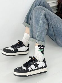 Women's Casual Sneakers, Classic Elegant Black Sports Shoes, Star Decoration, Warm, Comfortable And Lightweight Tennis Shoes Without Rubbing The Feet.
