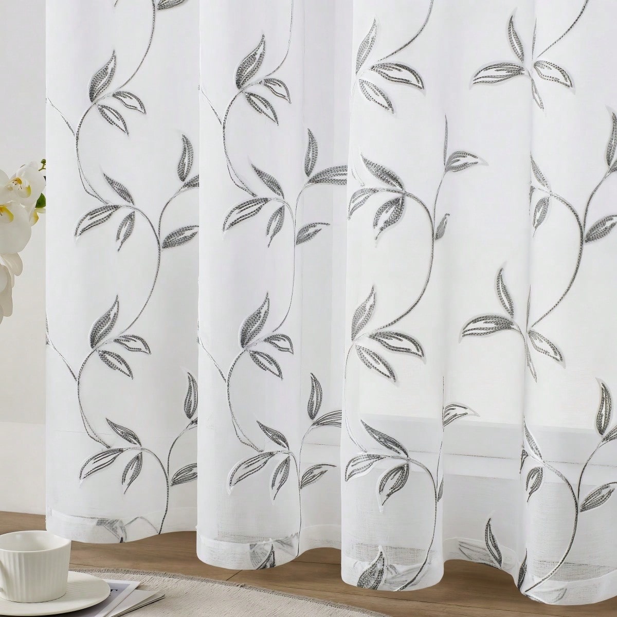 Piezas de cortinas transparentes bordadas en blanco - con diseño floral, tratamiento decorativo de ojales para ventanas en la sala de estar y el dorm