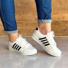 Women's Casual Low Top Sneakers White Black Nude Striped Gym Walking Shoes New Arrival - 黑與白 - 查看 5