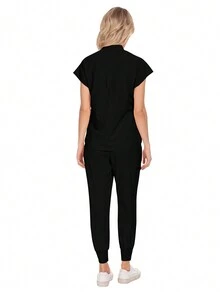 批发时尚手术服套装牙科医院制服套装纯色手术服口袋 V 领手术服套装女士慢跑裤套装