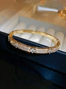 1pc Exquisite Four-Leaf Flower Cubic Zirconia Inlaid Bracelet, Fashionable Jewelry Accessory For Women, Perfect For Everyday Elegance And Party Charm, An Ideal Gift - Four-petal Flower Bracelet - View 13