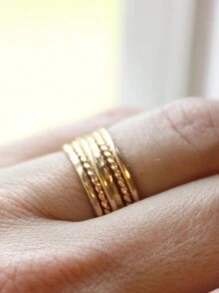 Bộ 6 chiếc/Bộ nhẫn xếp chồng vàng cổ điển dành cho nữ phong cách tối giản, nhẫn xoắn trơn và nhẫn búa Quà tặng trang sức hàng ngày - Vàng - Xem 3