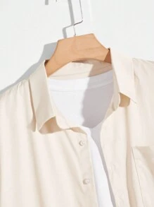 Apricot-farbiges lässiges Kurzarmhemd, minimalistisch & modisch für den täglichen Gebrauch, Frühling/Sommer