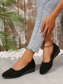 Damskie półbuty na koturnie z noskiem w szpic, wsuwane, w jednolitym kolorze, wygodne, codzienne, modne buty robocze - Czarne - Zobacz 5