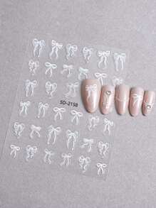 1 件情人节黑白星、心、蝴蝶结美甲设计时尚美甲贴纸