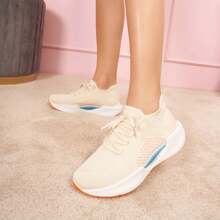 厚底压花运动鞋