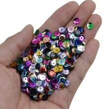 1400 sztuk Mieszane kolory cekinów 6 mm okrągłe luźne cekiny z PVC do rękodzieła, szycia, akcesoriów do majsterkowania, dekoracji odzieży, ślubu, uroczystości bożonarodzeniowych
