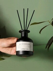 Set da 5 pezzi, kit di aromaterapia contenente un diffusore di aromaterapia e quattro bastoncini per diffusore, con estratti vegetali naturali, olio essenziale di aromaterapia per la casa, aromaterapia senza fiamme per uso domestico interno, aromaterapia a lunga durata, set di oli essenziali per aromaterapia floreale per camera da letto e bagno, deodorante per ambienti