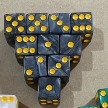 10pcs/套大孔骰子套装 - 方形珍珠骰子，适用于大理石棋盘游戏配件，非常适合棋盘游戏和派对乐趣，家庭聚会首选，适合角色扮演游戏，基于运气的桌面游戏 - 适合 14 岁以上。适合室内和室外游戏、多人游戏、朋友聚会、生日、婚礼和庆祝活动。游戏、新年、生日的绝佳礼物。 - 彩色 - 查看 14