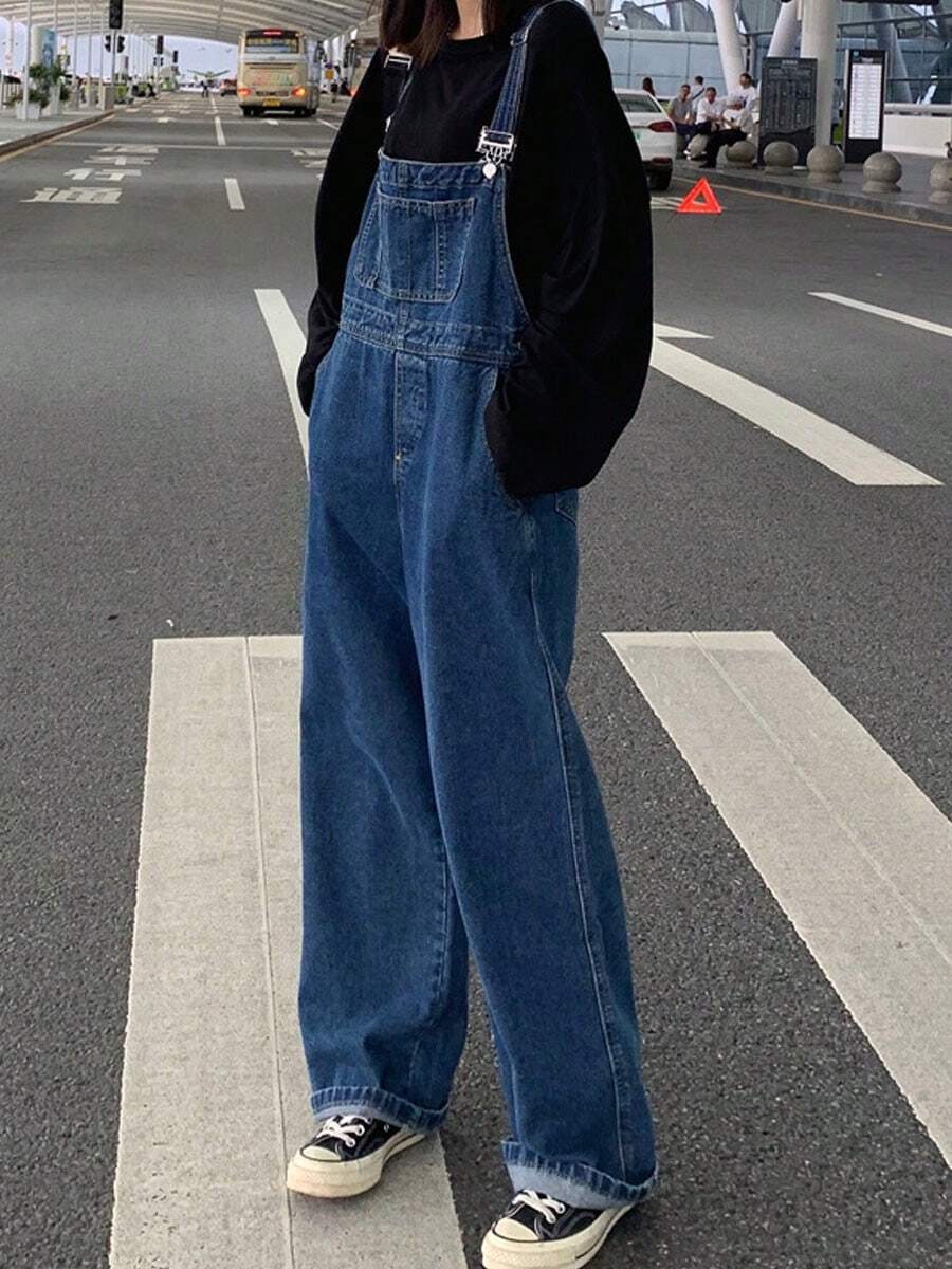 Otoño Vintage Versátil Suelto Bolsillos Grandes Monos y Monos de Mezclilla para Mujer Petos retro versátiles y holgados con bolsillos grandes para estudiantes Pantalones anchos de cintura alta y estilizados para mujer Monos & overoles mezclilla para mujer - Azul lavado oscuro - View 1