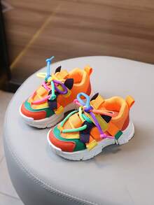 1 par de zapatillas de moda para niñas, zapatos de uso diario con estilo universitario - parte superior de tela de unicolor con detalles de pespuntes en contraste, suela de TPR, cómodas zapatillas de running/entrenamiento de corte bajo, colores suaves y vibrantes, para primavera/otoño, ajustables