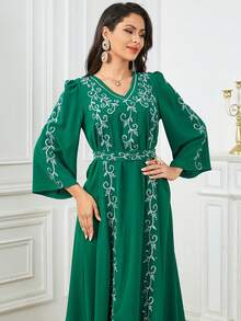 Women's Casual Solid Color Embroidery & Beaded V-Neck Long Arabic Style Dress With Matching Embroidered Belt - Dark Green - View 7