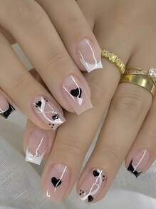 情人节按压指甲短方形法式假指甲带心形闪光设计假指甲黑白法式尖头胶钉全覆盖光泽情人节粘贴指甲女士 24 件