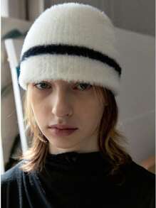 1pc Knitted Beanie Hat, Warm Thermal Lined Designer Woolen Cap, Autumn/Winter, 2024 New Arrival, Valentine's Day Gift