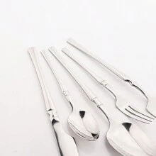 Jokipvy 1/4 أطقم أدوات مائدة من الفولاذ المقاوم للصدأ اللامع، تشمل سكين الطعام و الشوكة والملعقة وملعقة الحلوى، مناسبة للحفلات والزفاف والتجمعات والفنادق والمطاعم والمطبخ المنزلي والمدارس