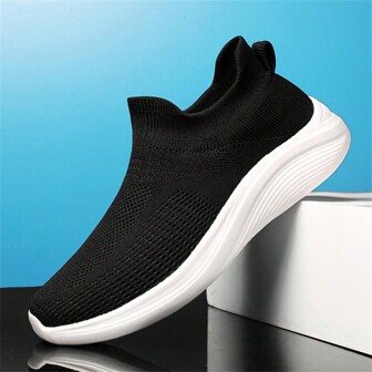 2025 春夏新款超轻透气男士运动鞋，大码男士休闲户外跑步鞋，舒适徒步运动鞋，一脚蹬袜子鞋，防滑，黑色，灰色，绿色