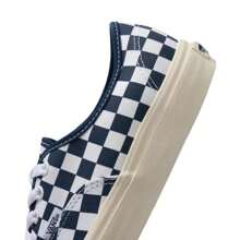 Vans Tênis Casual de Cano Baixo Leve Autêntico Feminino com Estampa Quadriculada em Patchwork VN0A5KS94M0