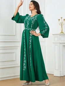 Women's Casual Solid Color Embroidery & Beaded V-Neck Long Arabic Style Dress With Matching Embroidered Belt - Dark Green - View 5