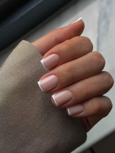 24Pcs/Set New Short Square Press-On Nails, Minimalist French Style Fashion Nail Kit Including 1 Scrubbing Strip And 1 Clear Gel Nail, White Gift Box Suitable For Girls Women Party Dance Wedding Birthday Daily Wear Nail Supplies Nails