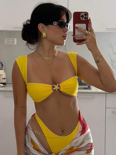 新款春夏性感休闲黄色宽肩带海星装饰比基尼套装，适合女士，情人节、海滩、度假、派对、约会等场合。