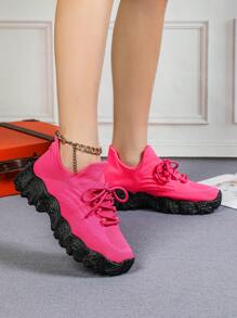 Zapatos versátiles de suela blanda, transpirables y sin cordones, modelo de otoño 2024 para pareja, talla pequeña, de ajuste ancho, estilo de tela china - rojo negro - Ver 2