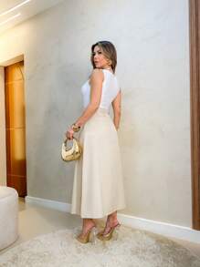 Monochromatic Long Tailored Skirt With Side Pockets And Zipper And Button Details/M5507 - Beige - View 5