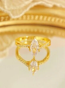 1pc Elegant And Luxurious Women's Anniversary Ring. It Is Made Of 925 Sterling Silver, With A Rhombus-Shaped Zirconia Inlaid By Six Claws. It's A Birthstone Gemstone, Suitable For Wearing At Parties, As An Engagement Ring Or As A Gift.